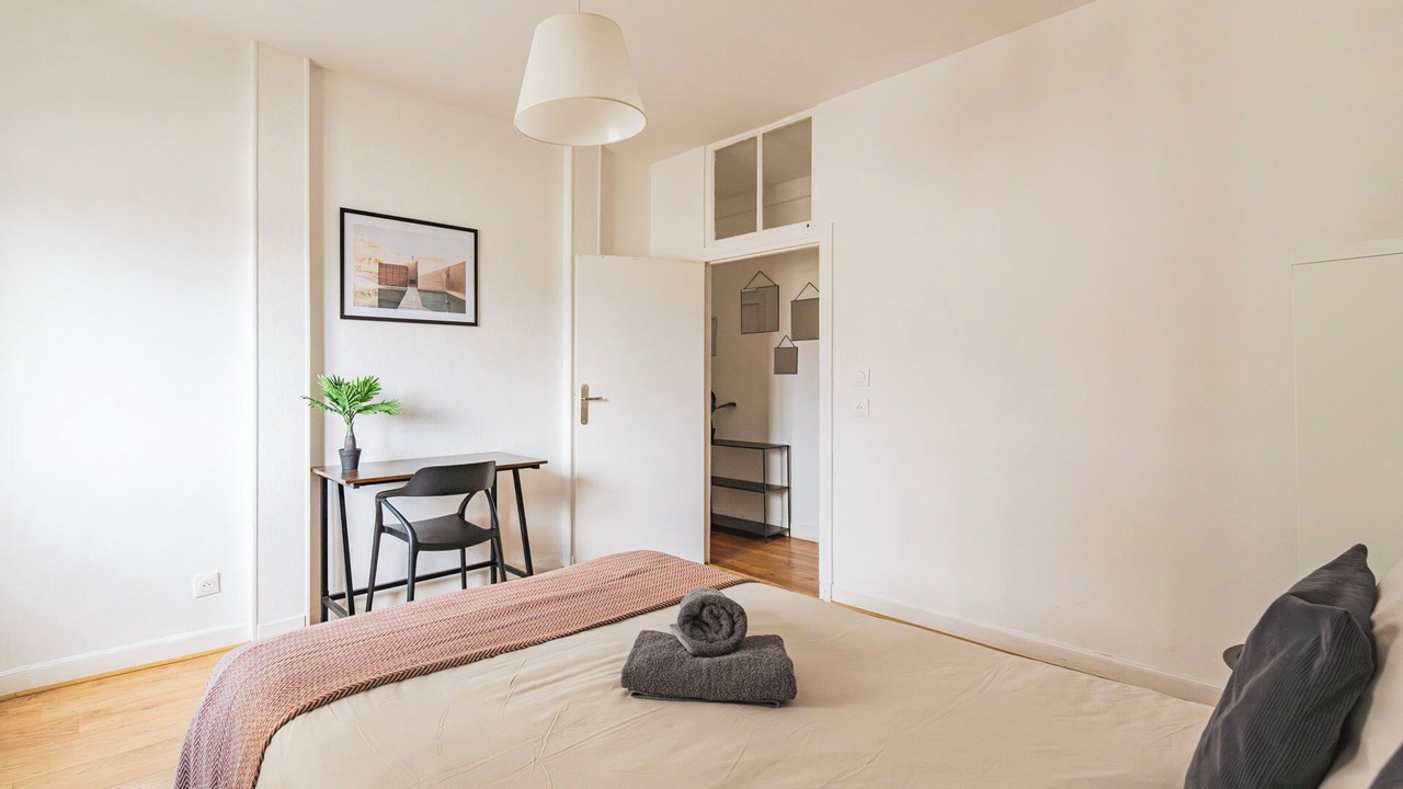 Photo of Bedroom in Reims City Centre