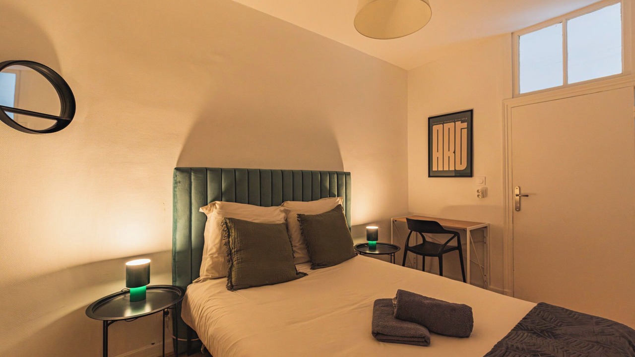 Photo of Bedroom in Reims City Centre