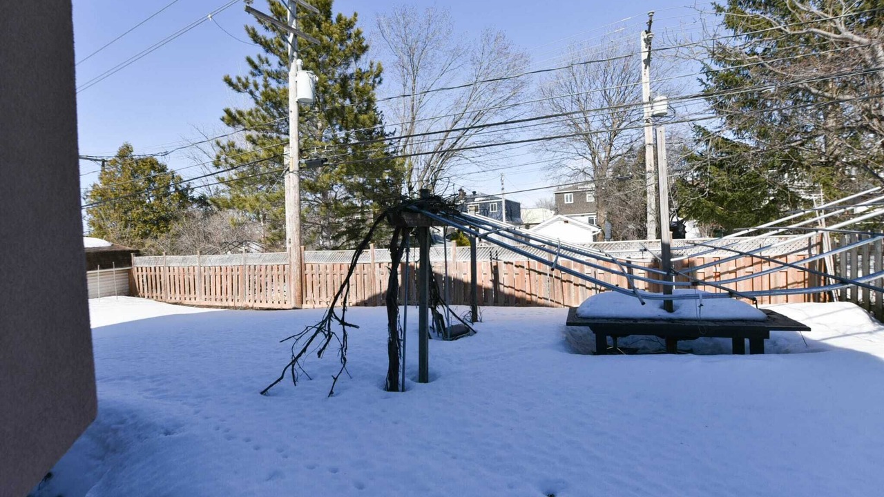 Photo of Outdoor in Laval