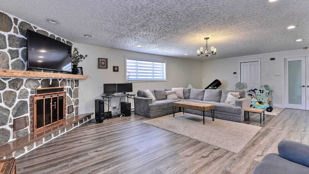 Photo of Livingroom in Laval