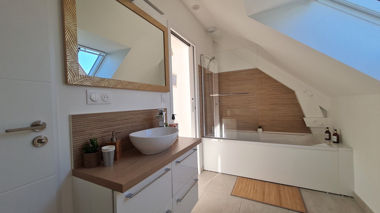 Photo of Bathroom in Le Home