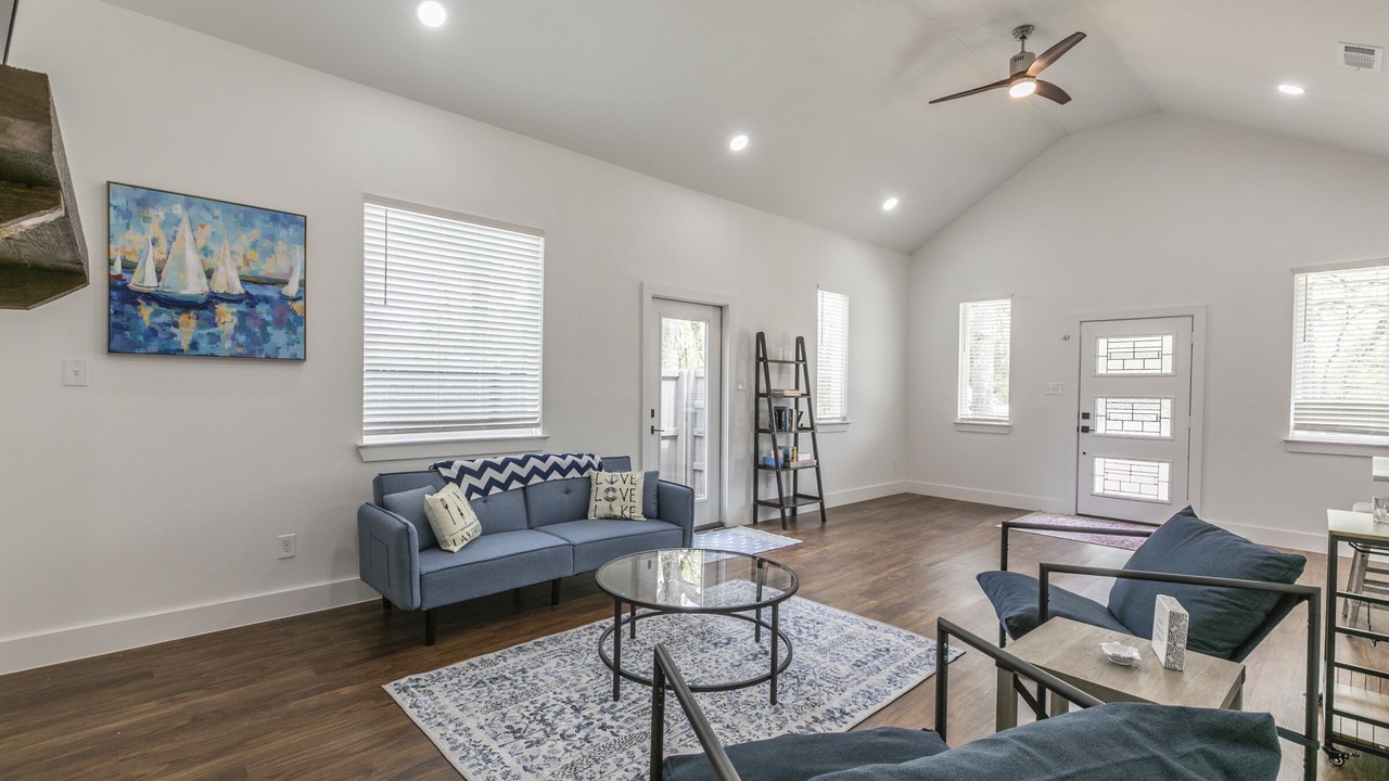 Photo of Livingroom in Enchanted Oaks