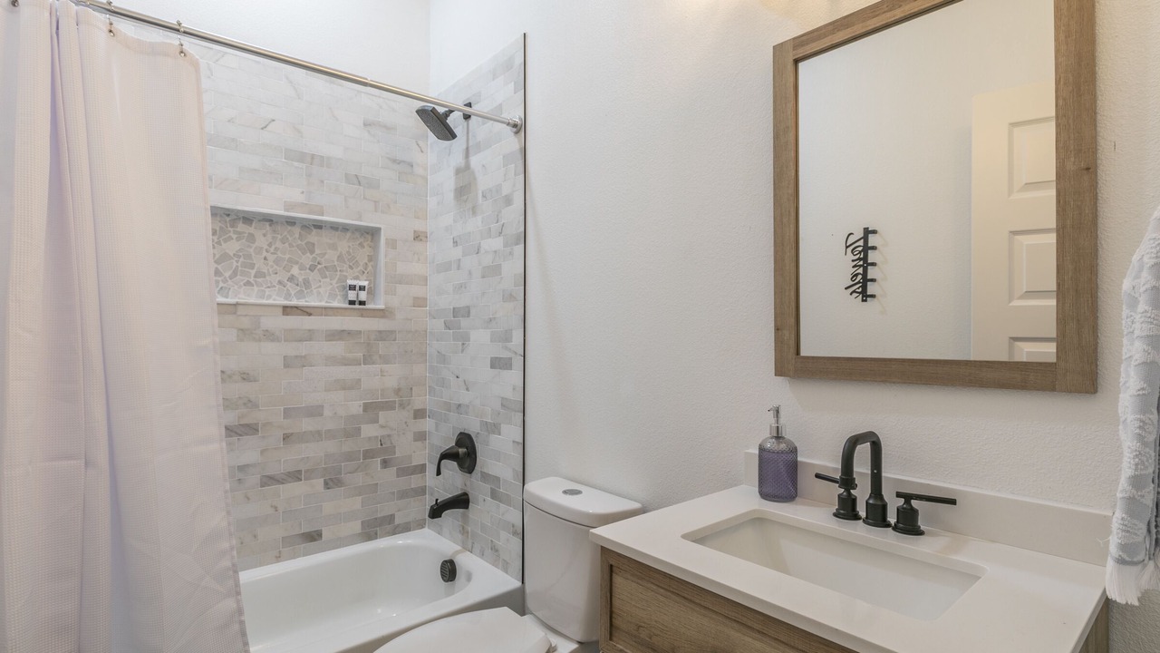 Photo of Bathroom in Enchanted Oaks