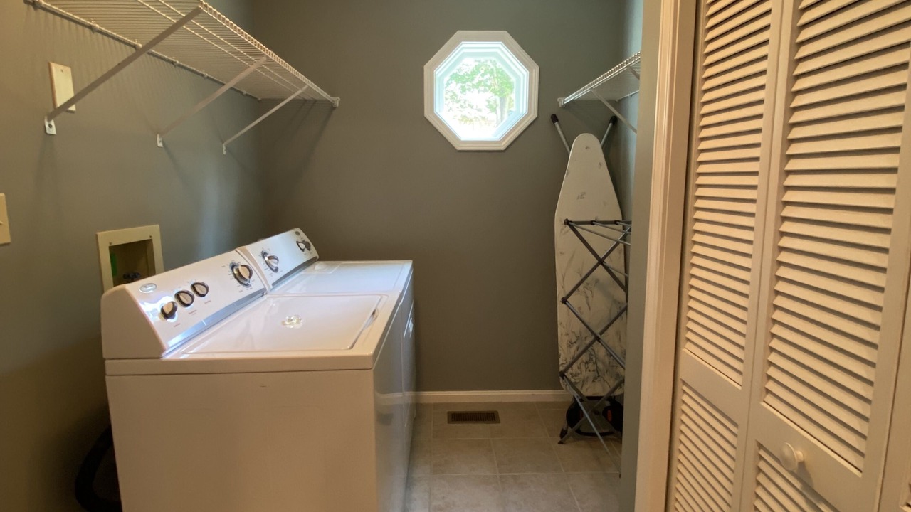 Photo of Bedroom in Lyndon