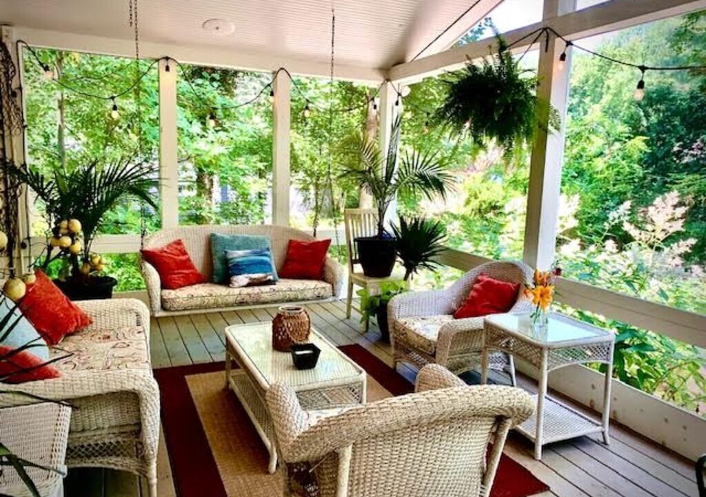 Photo of Patio Balcony in Shorewood-Tower Hills-Harbert