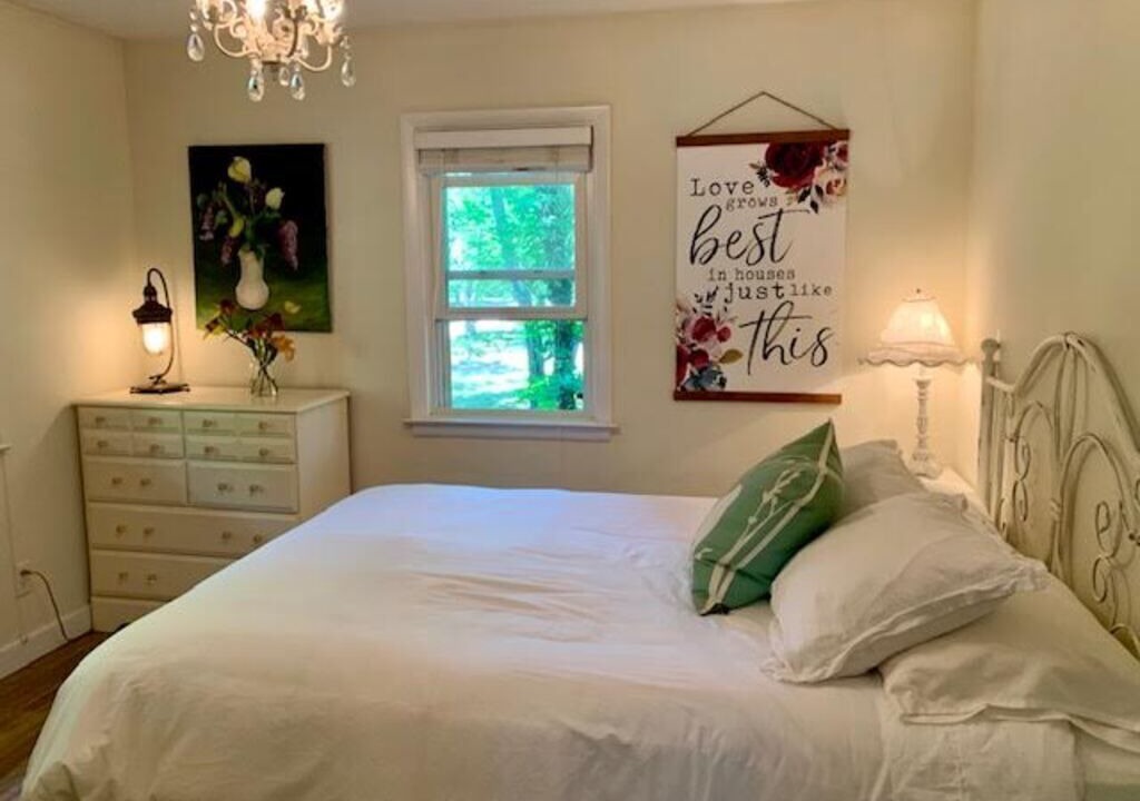 Photo of Bedroom in Shorewood-Tower Hills-Harbert