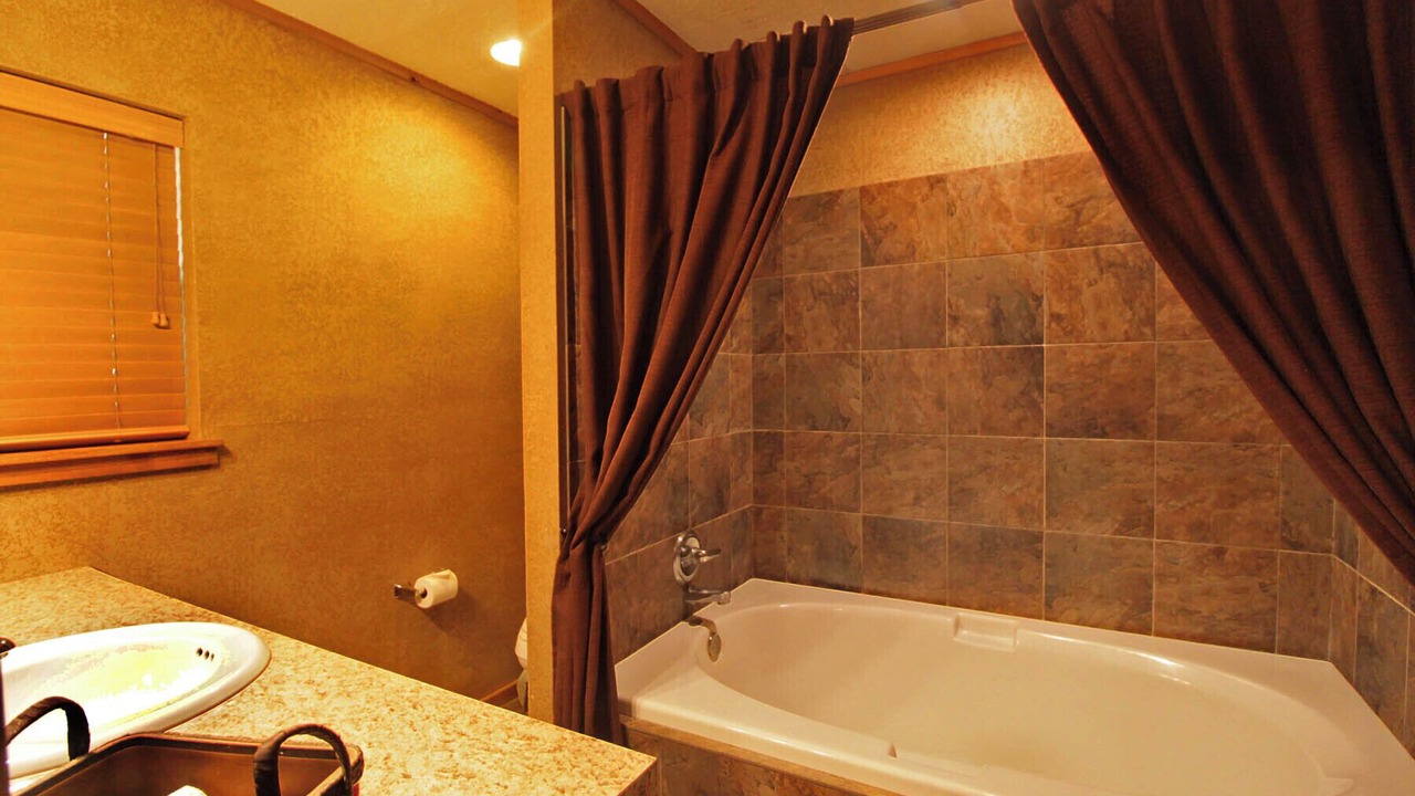 Photo of Bathroom in Palisades