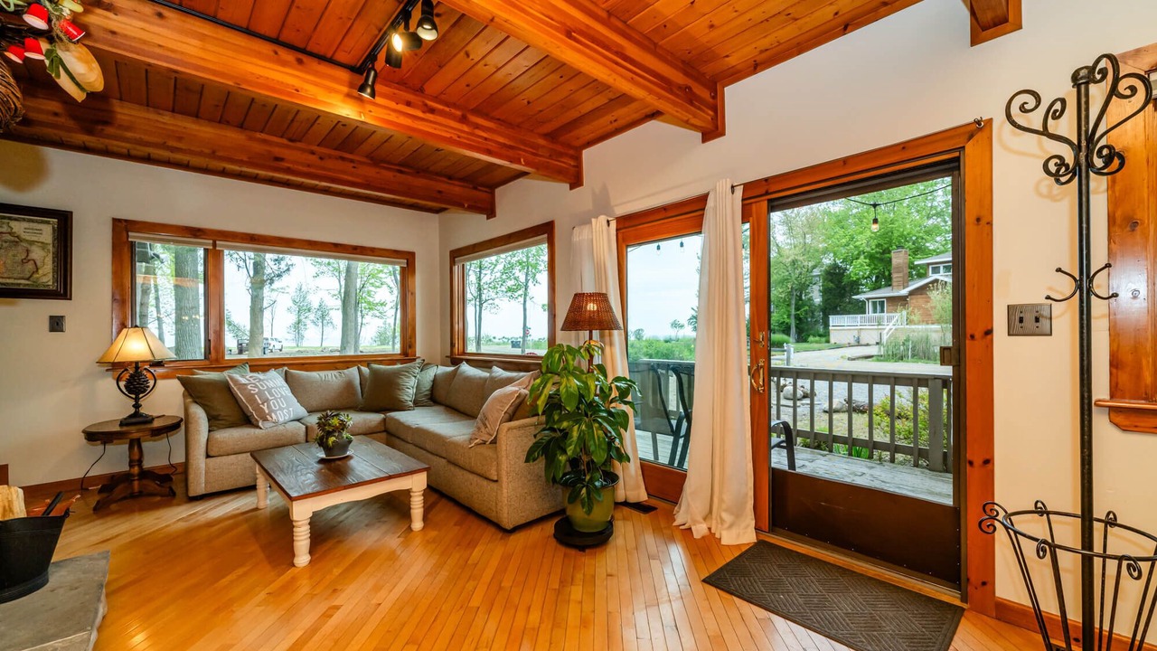 Photo of Livingroom in Miami Park