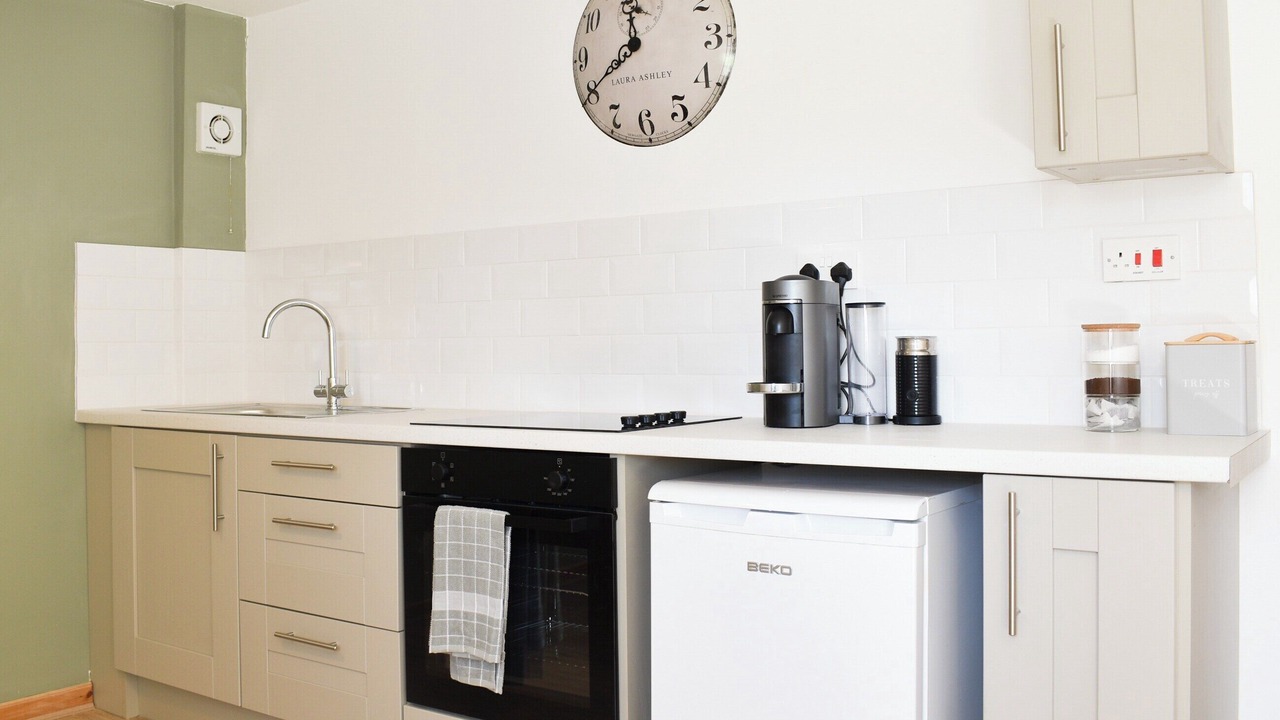 Photo of Others in Hoylandswaine