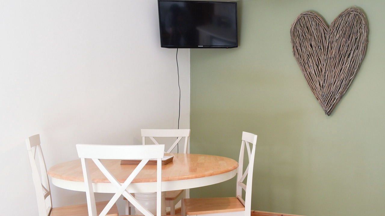 Photo of Others in Hoylandswaine