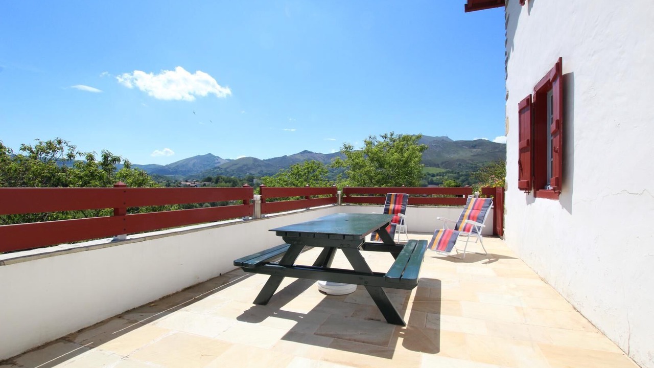 Photo of Outdoor in Sare