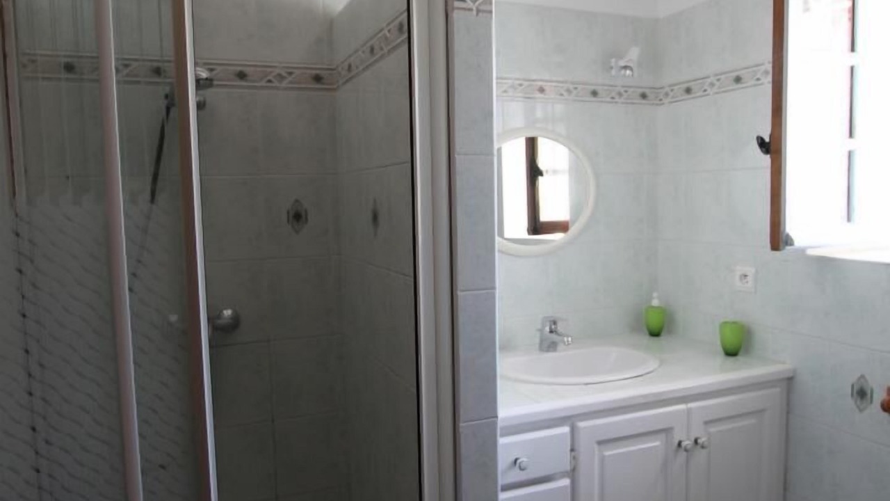 Photo of Bathroom in Sare