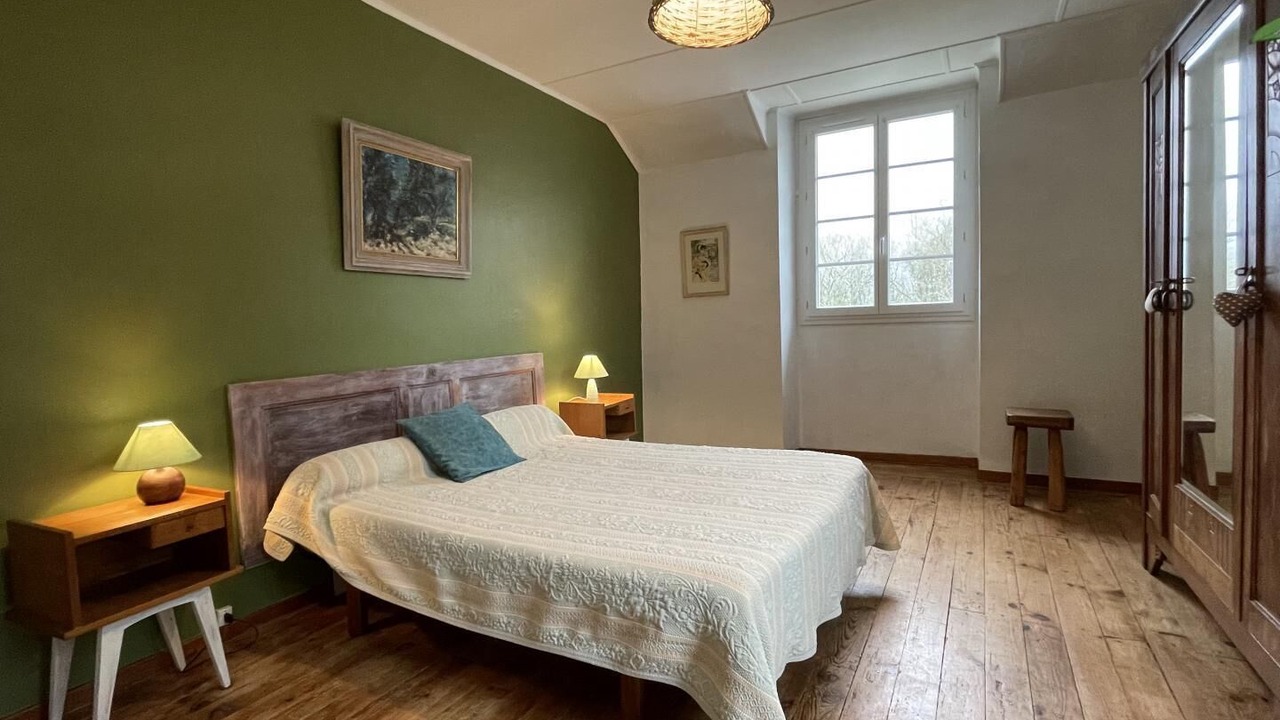 Photo of Bedroom in Lys
