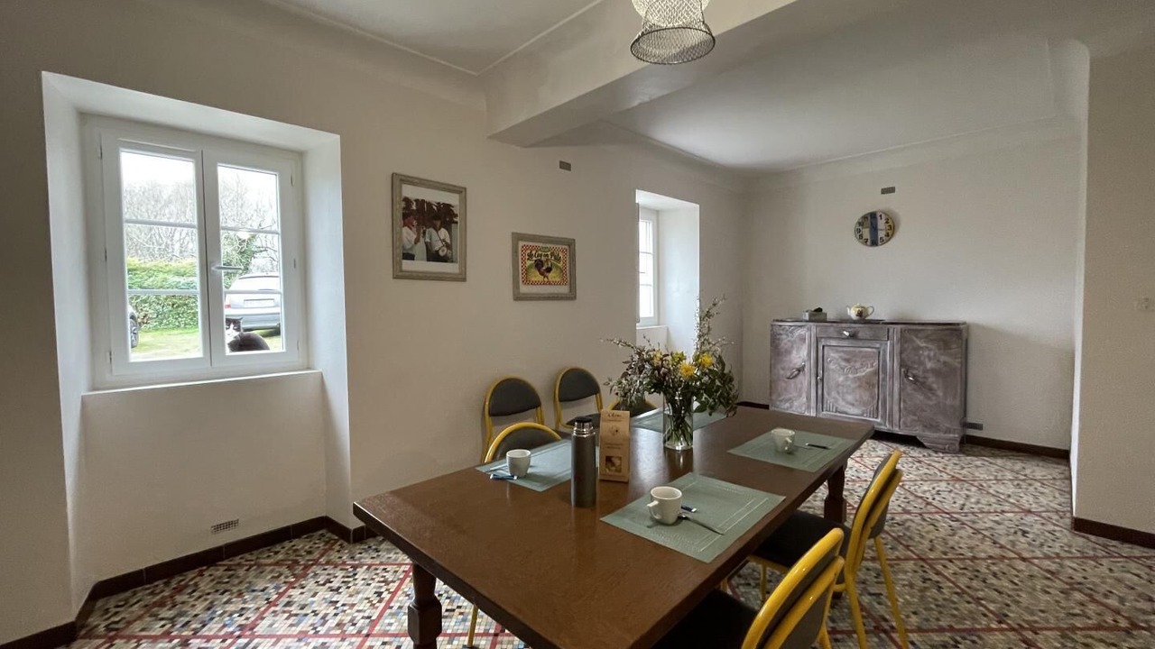 Photo of Others in Lys