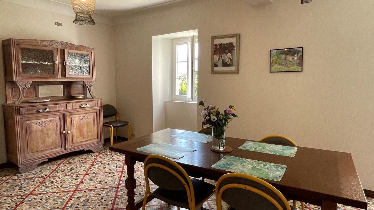 Photo of Others in Lys