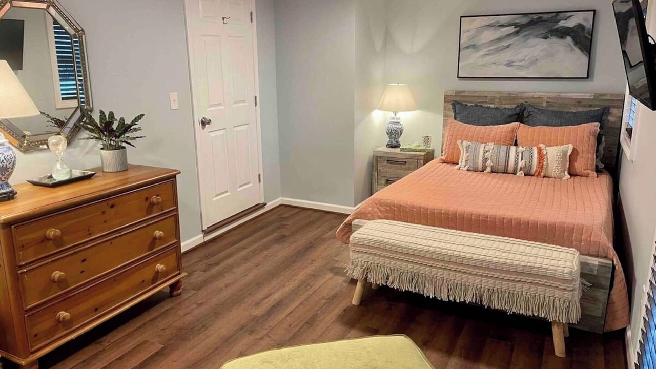 Photo of Bedroom in Acworth