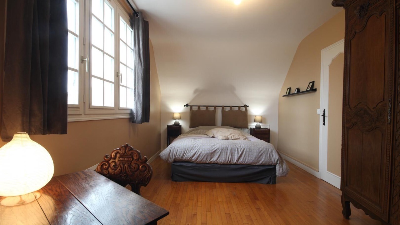 Photo of Bedroom in Cuverville-sur-Yeres