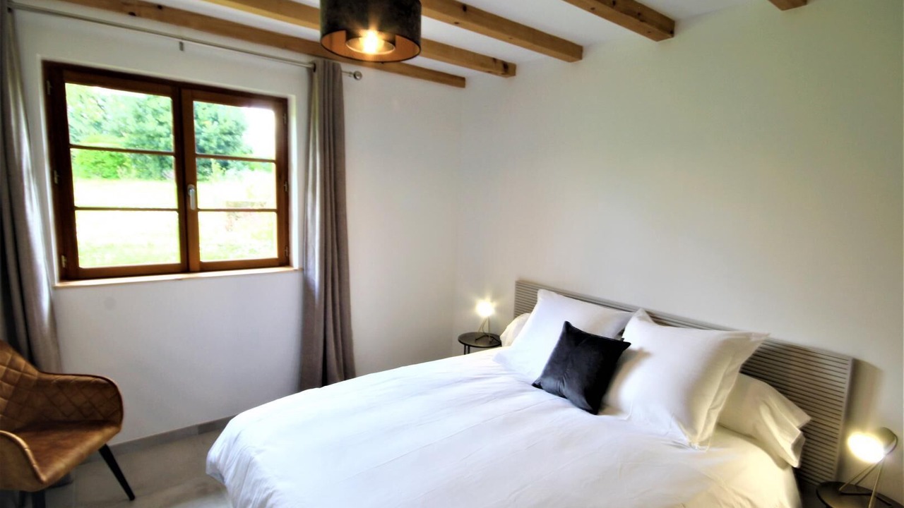 Photo of Bedroom in Arelaune-en-Seine