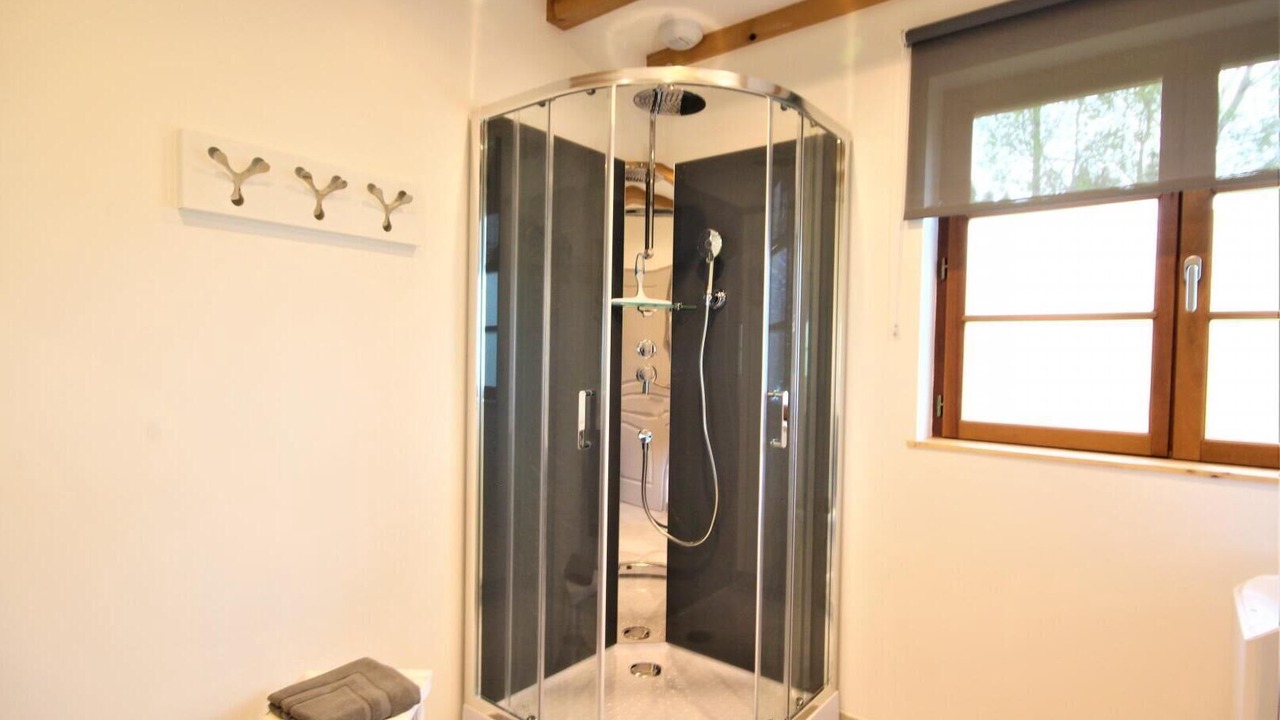 Photo of Bathroom in Arelaune-en-Seine