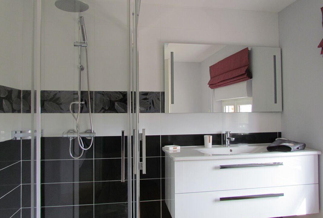 Photo of Bathroom in Ypreville-Biville