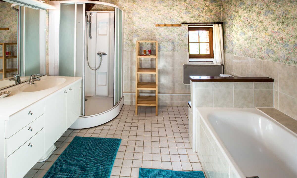 Photo of Bathroom in Muchedent