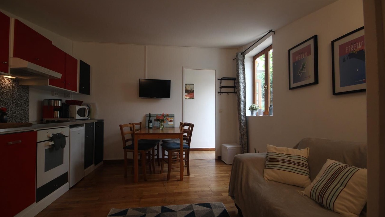 Photo of Livingroom in Bordeaux-Saint-Clair