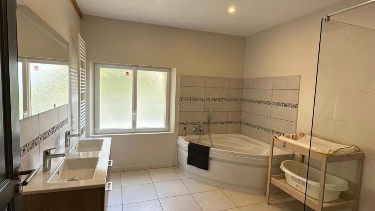 Photo of Bathroom in Bordeaux-Saint-Clair