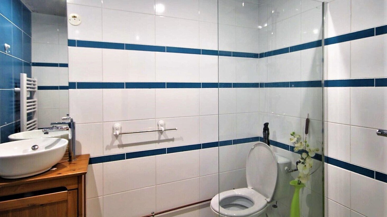 Photo of Bathroom in Therouldeville