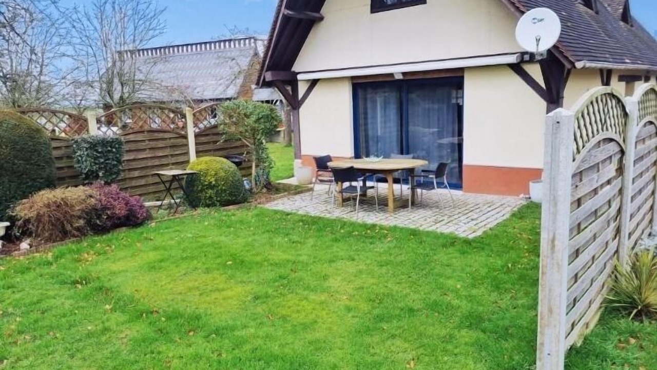 Photo of Outdoor in Therouldeville