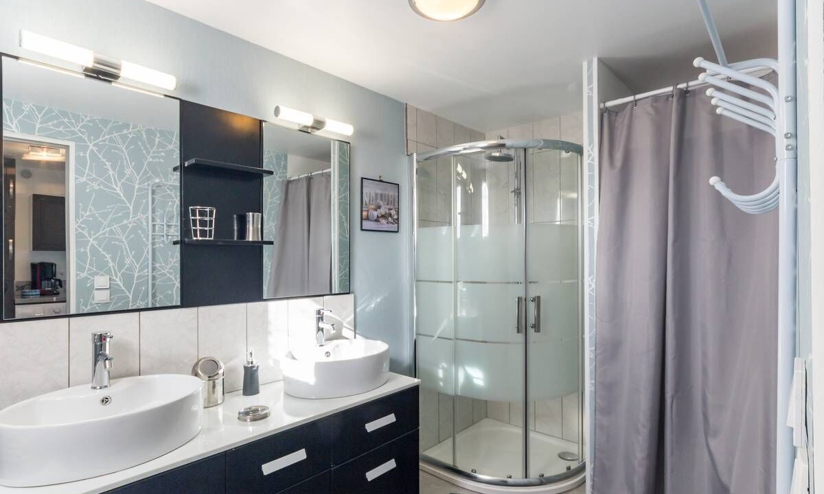 Photo of Bathroom in Mannevillette