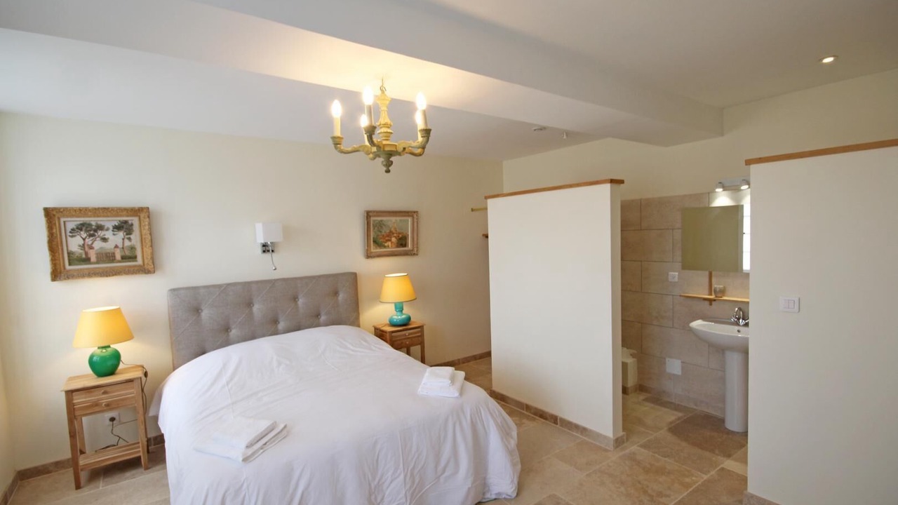 Photo of Bedroom in Sahurs