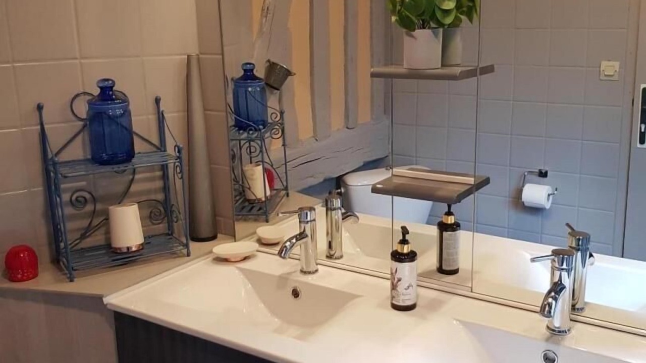 Photo of Bathroom in Varneville-Bretteville
