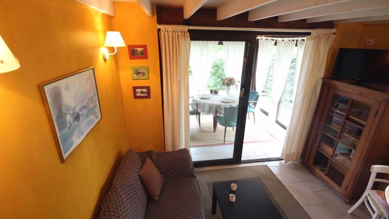 Photo of Livingroom in Notre-Dame-de-Bliquetuit