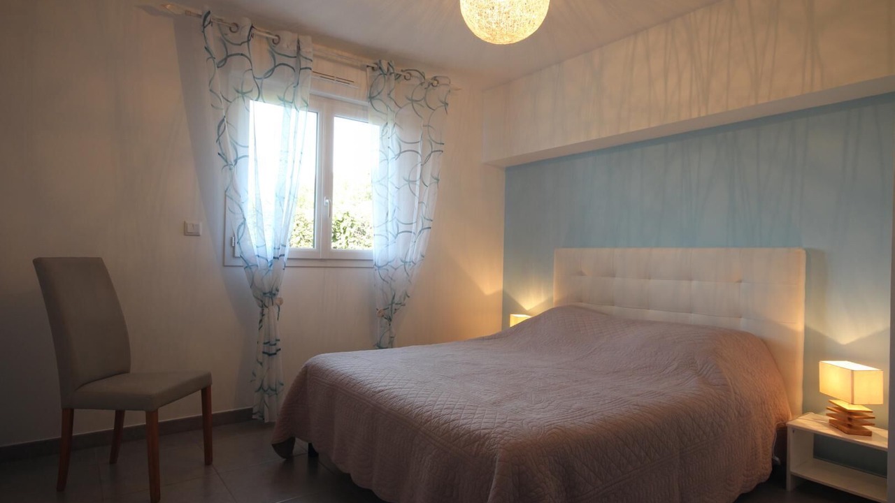 Photo of Bedroom in Muchedent