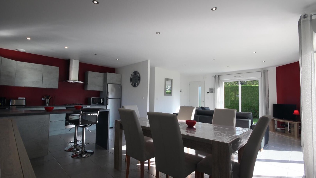 Photo of Others in Muchedent