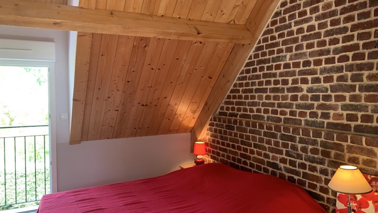 Photo of Bedroom in Saint-Vaast-Dieppedalle