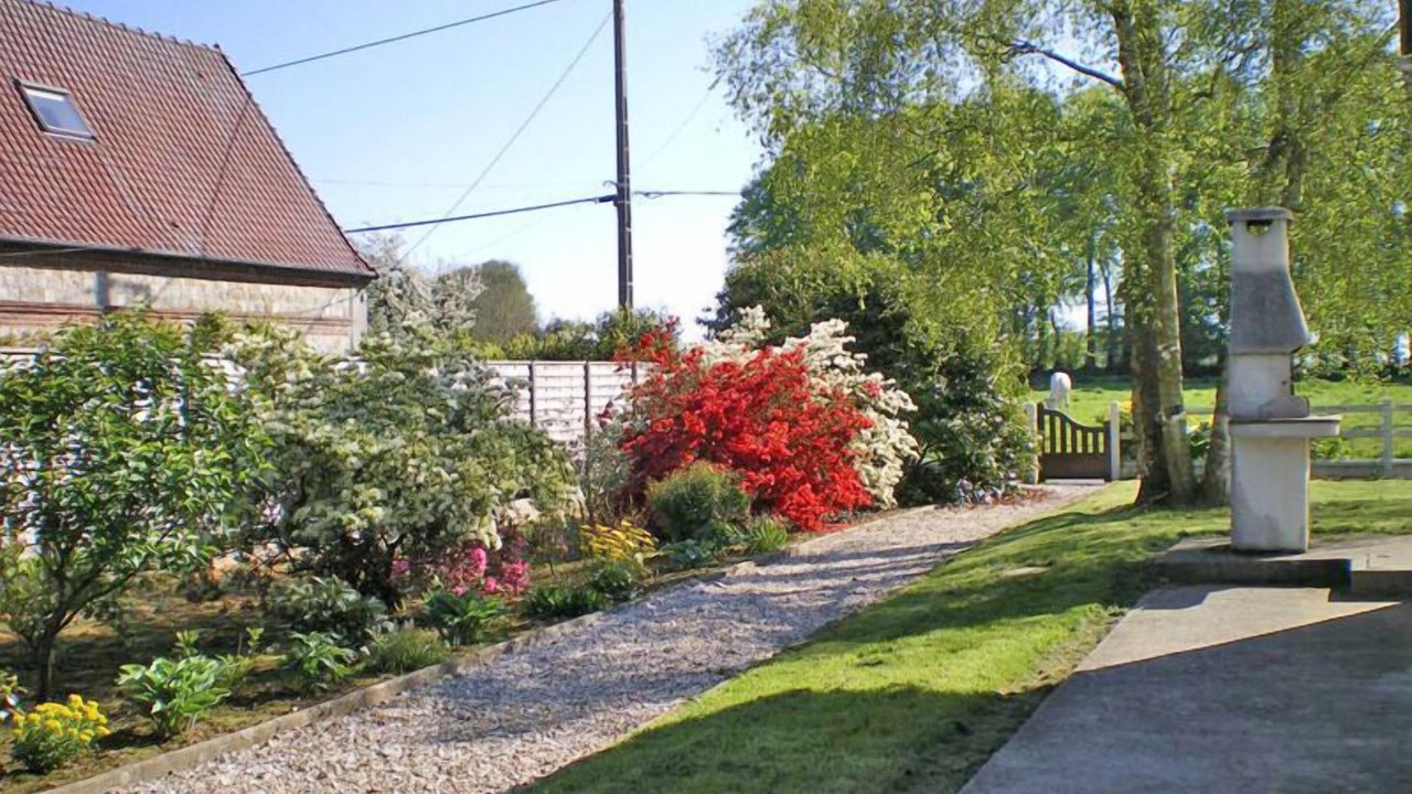 Photo of Outdoor in Angiens