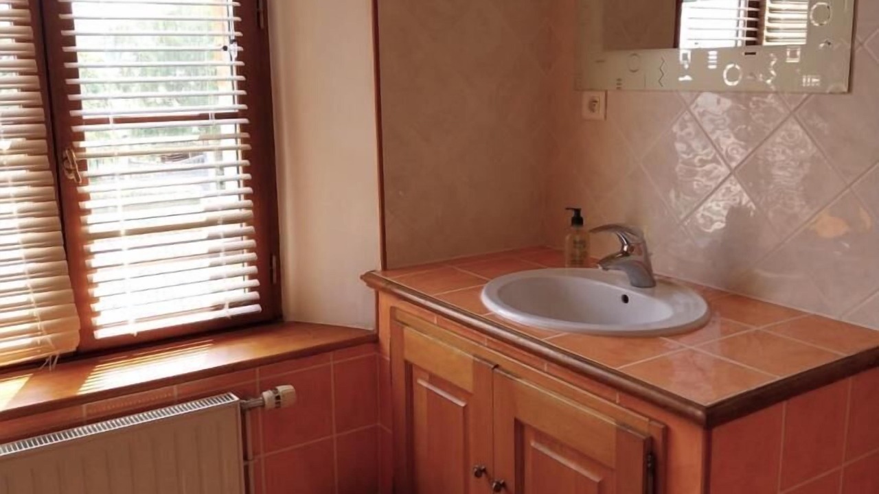 Photo of Bathroom in Hautot-sur-Seine