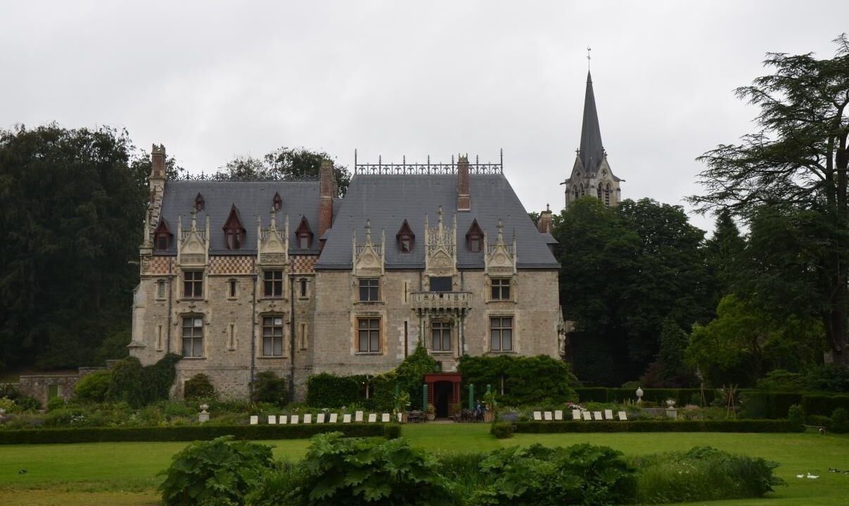 Photo of Others in Muchedent