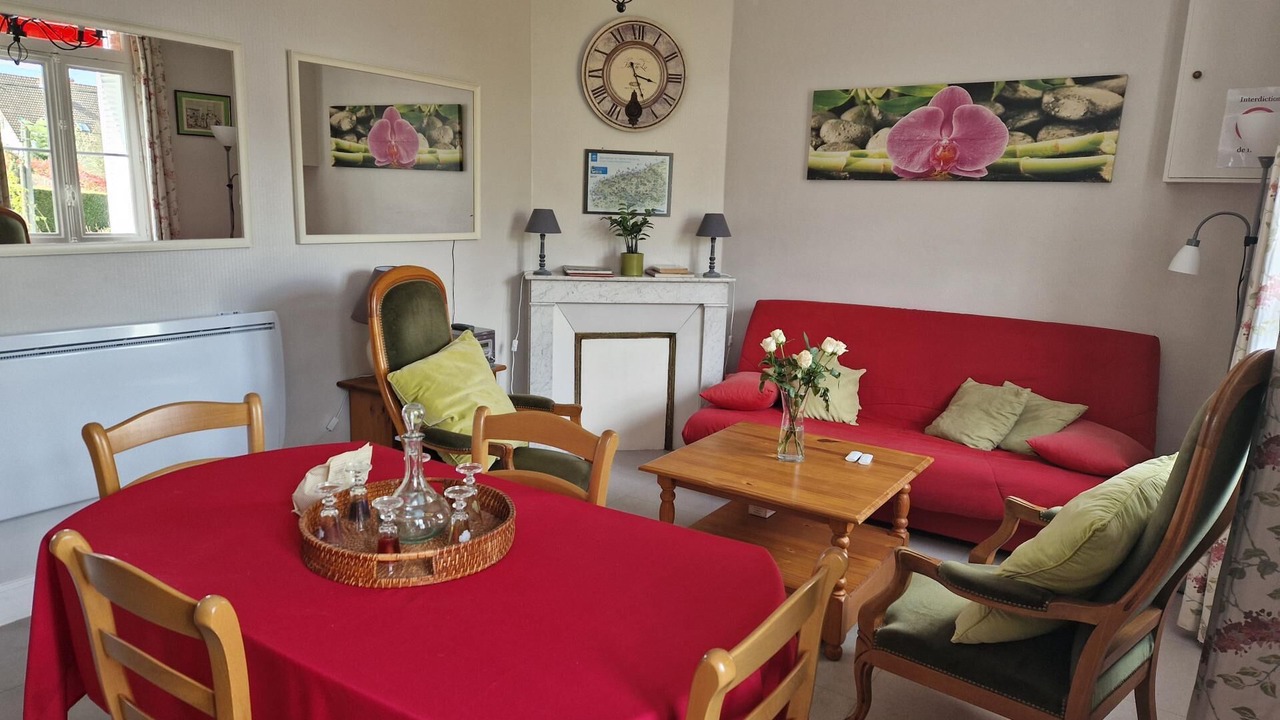 Photo of Livingroom in Rolleville