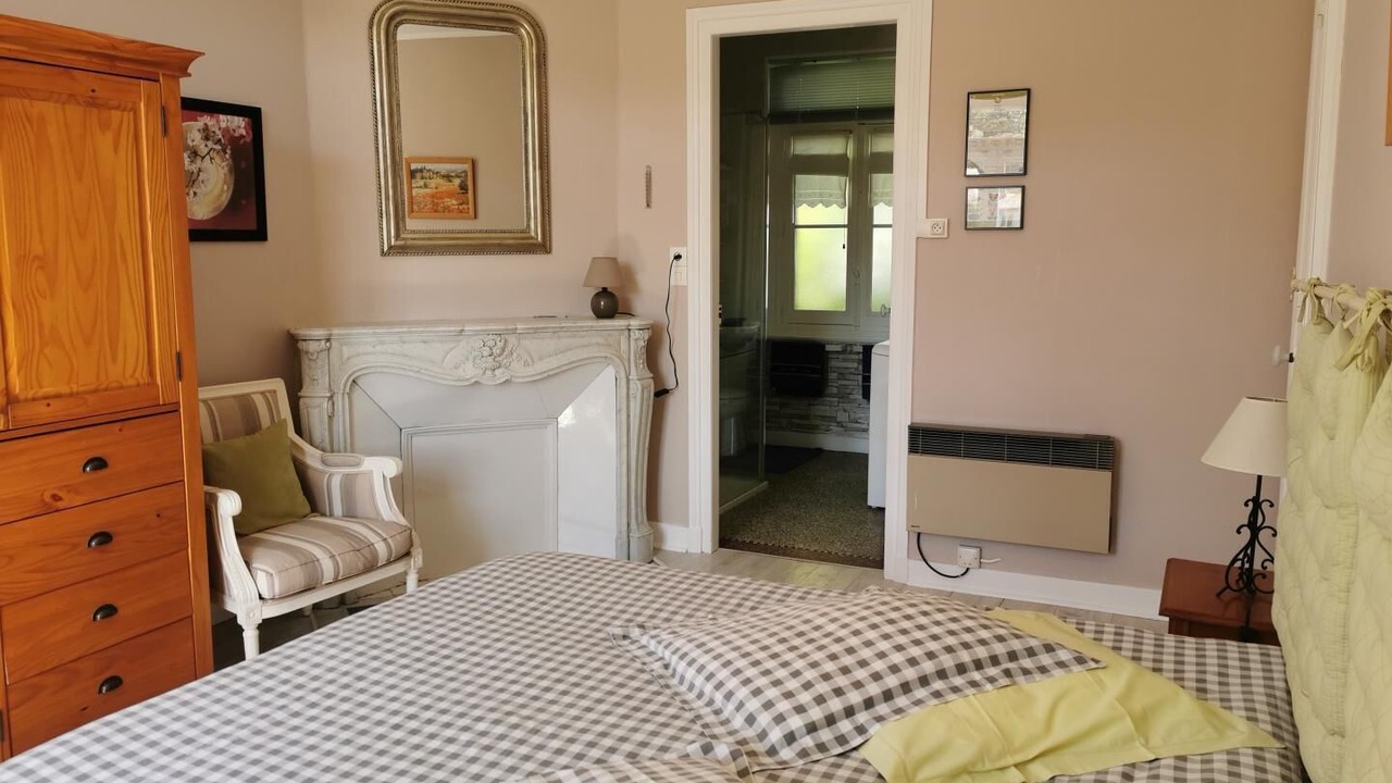 Photo of Bedroom in Rolleville