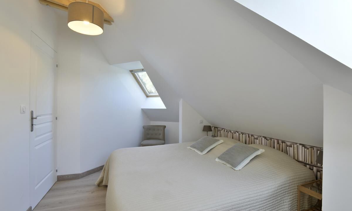 Photo of Bedroom in Houdetot