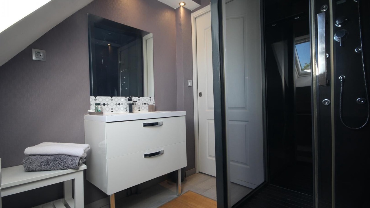 Photo of Bathroom in Bertreville