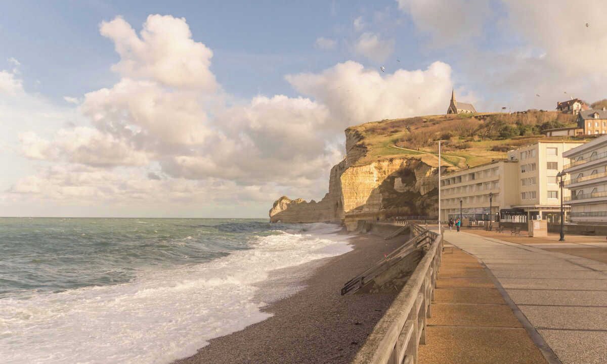Photo of Others in Etretat