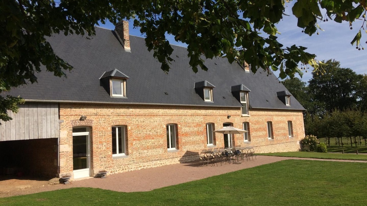 Photo of Outdoor in Envronville