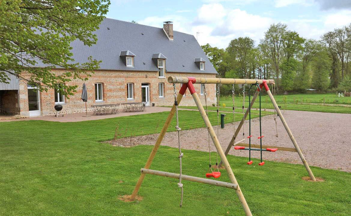 Photo of Others in Envronville