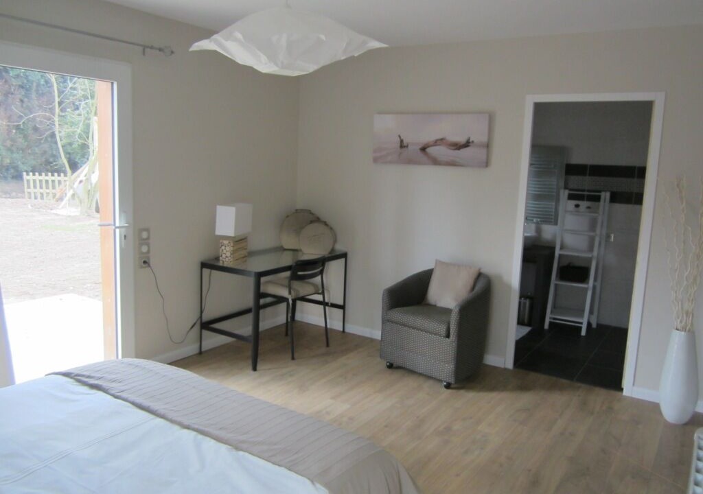 Photo of Bedroom in Houdetot