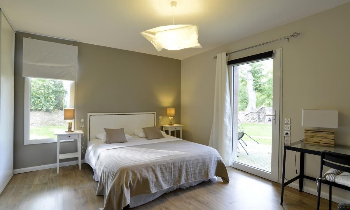 Photo of Bedroom in Houdetot