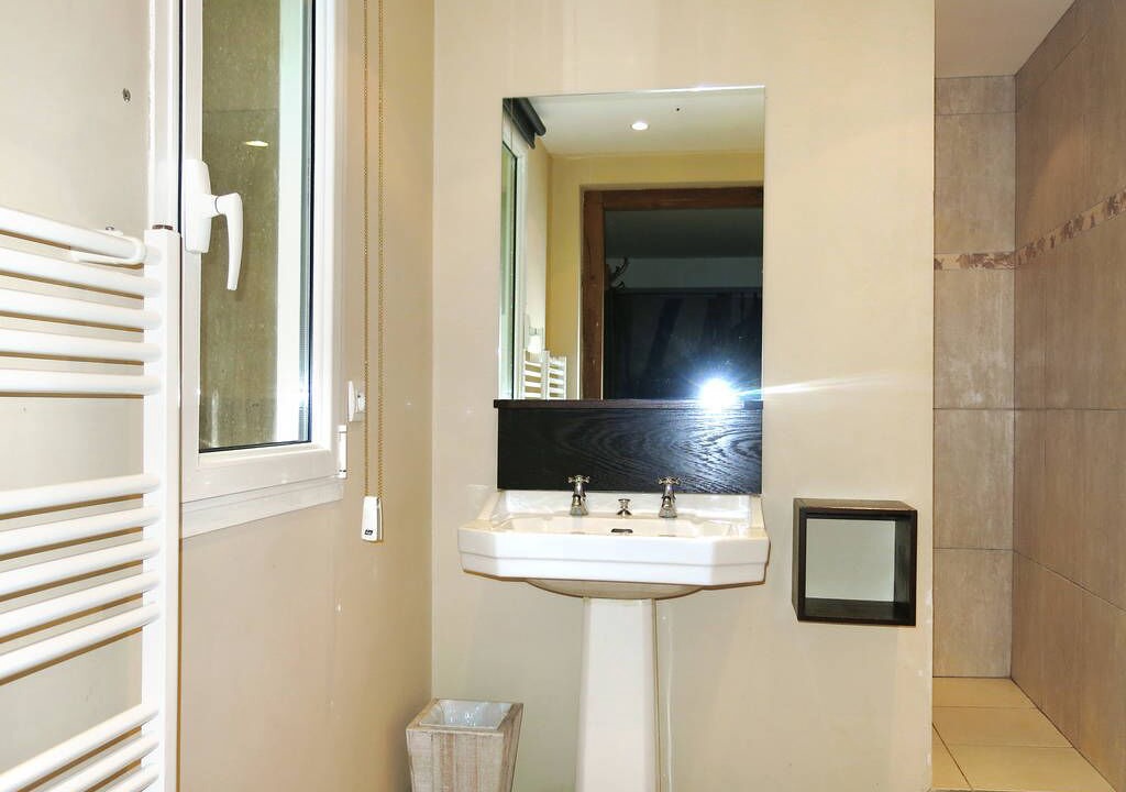 Photo of Bathroom in Veauville-les-Quelles
