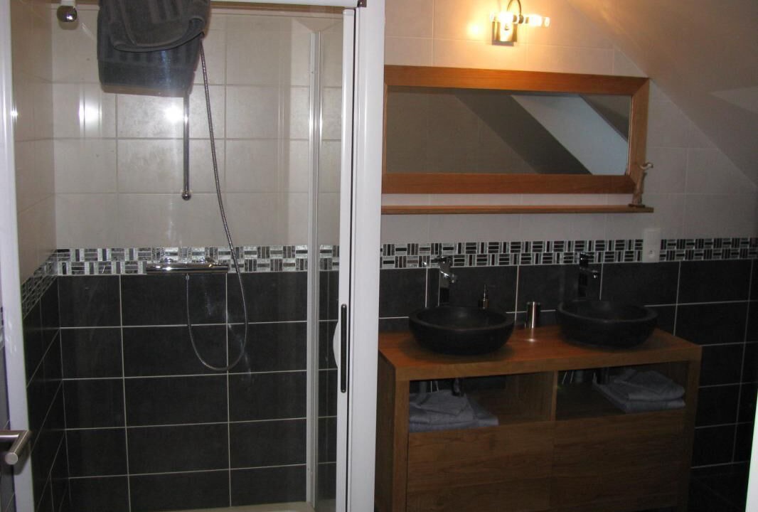 Photo of Bathroom in Criquetot-lʼEsneval